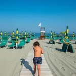 Le Canne Family & Отель Форио