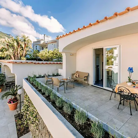 Le Canne Family & Отель