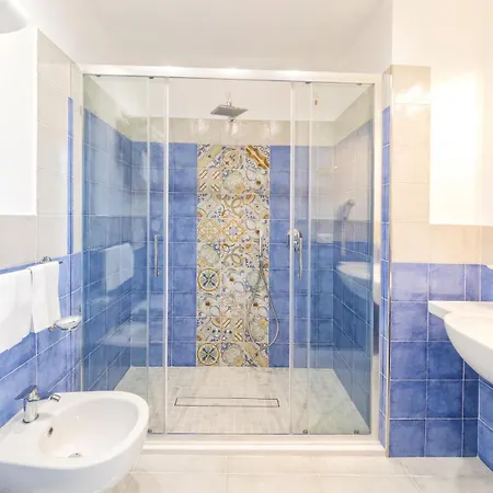 Le Canne Family & Отель