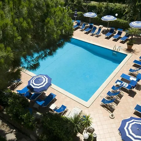 Отель Le Canne Family & Форио